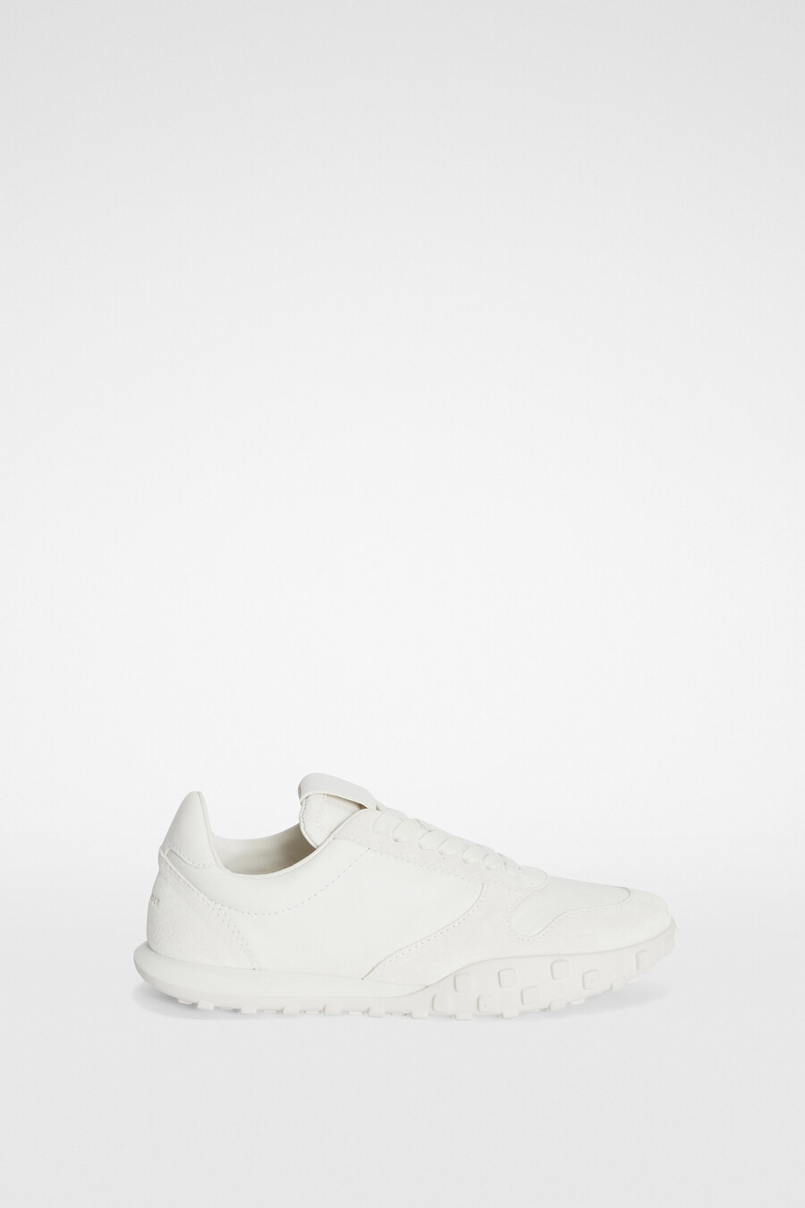 moon sneaker