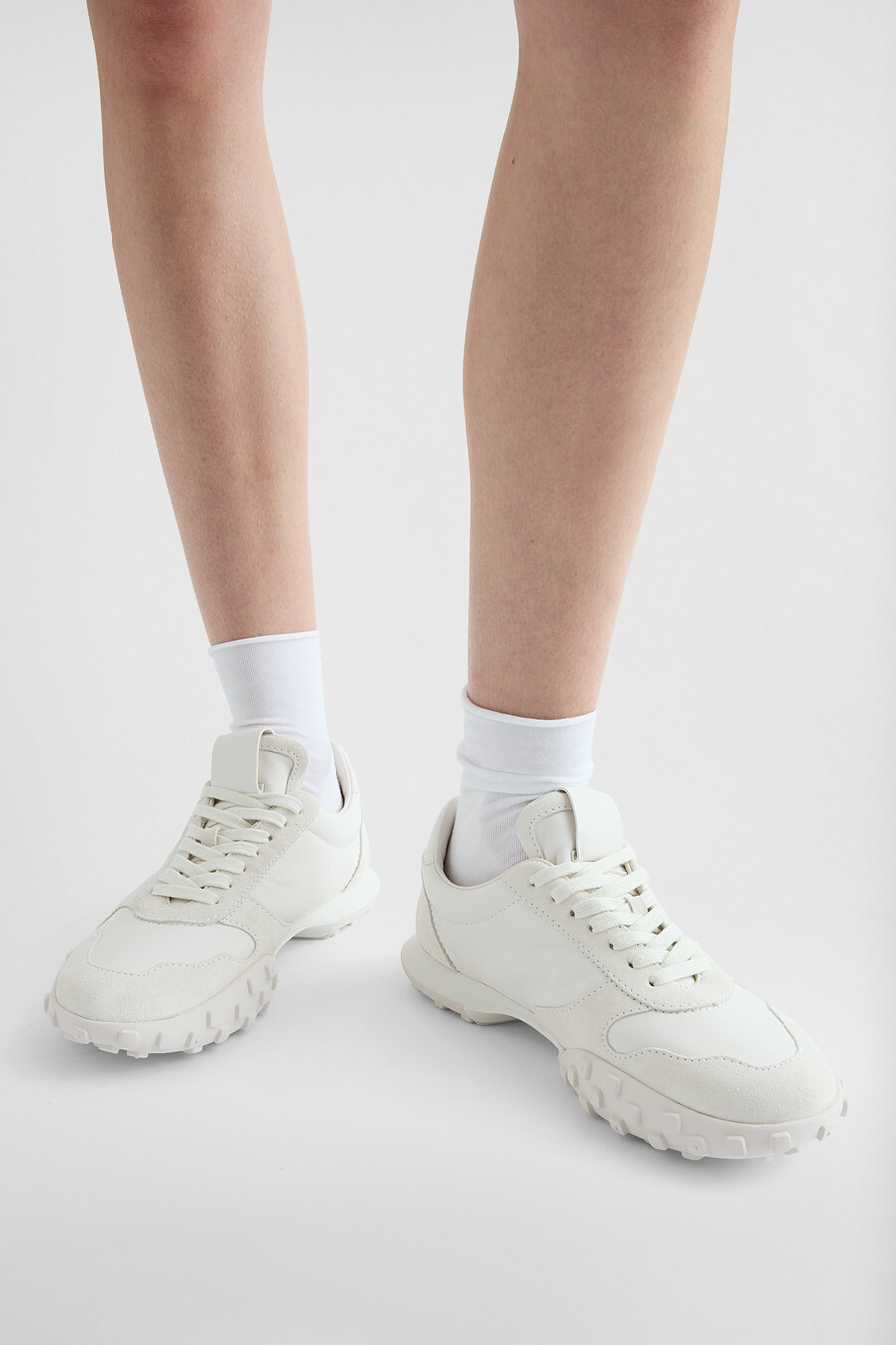 moon sneaker