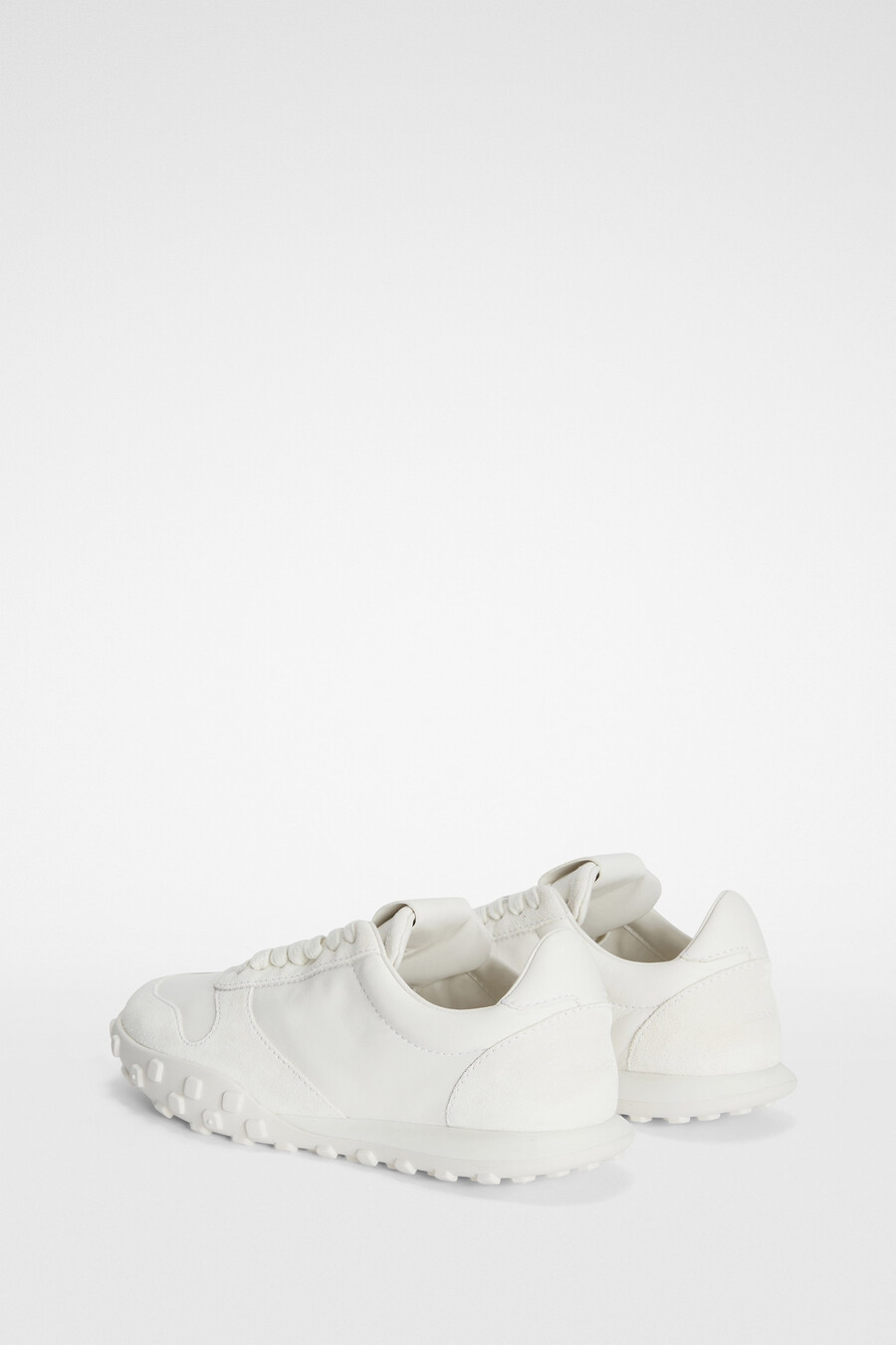 moon sneaker