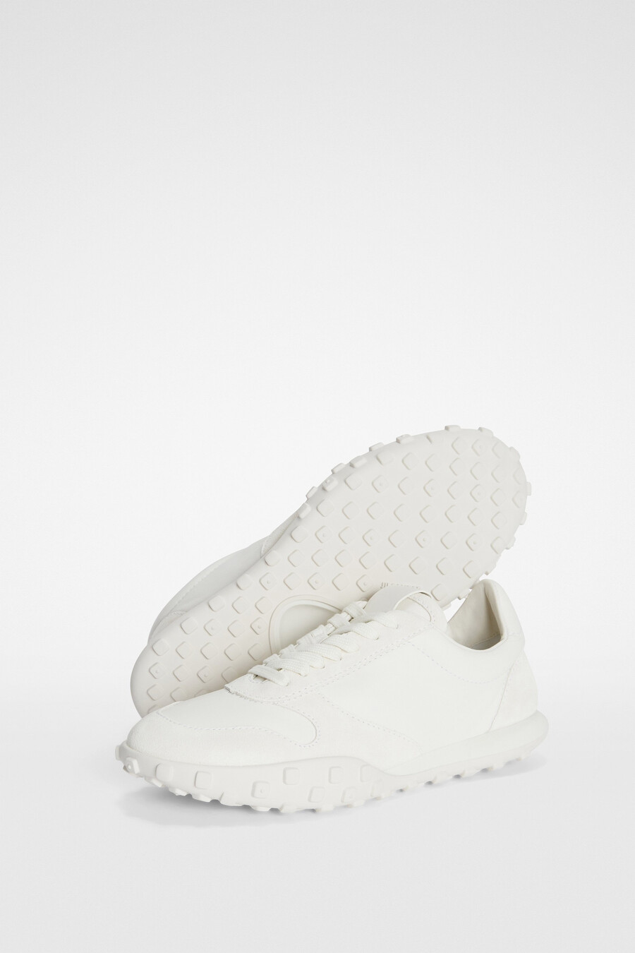 moon sneaker